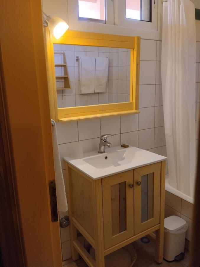 Eleonas Hotel Rovies Zewnętrze zdjęcie