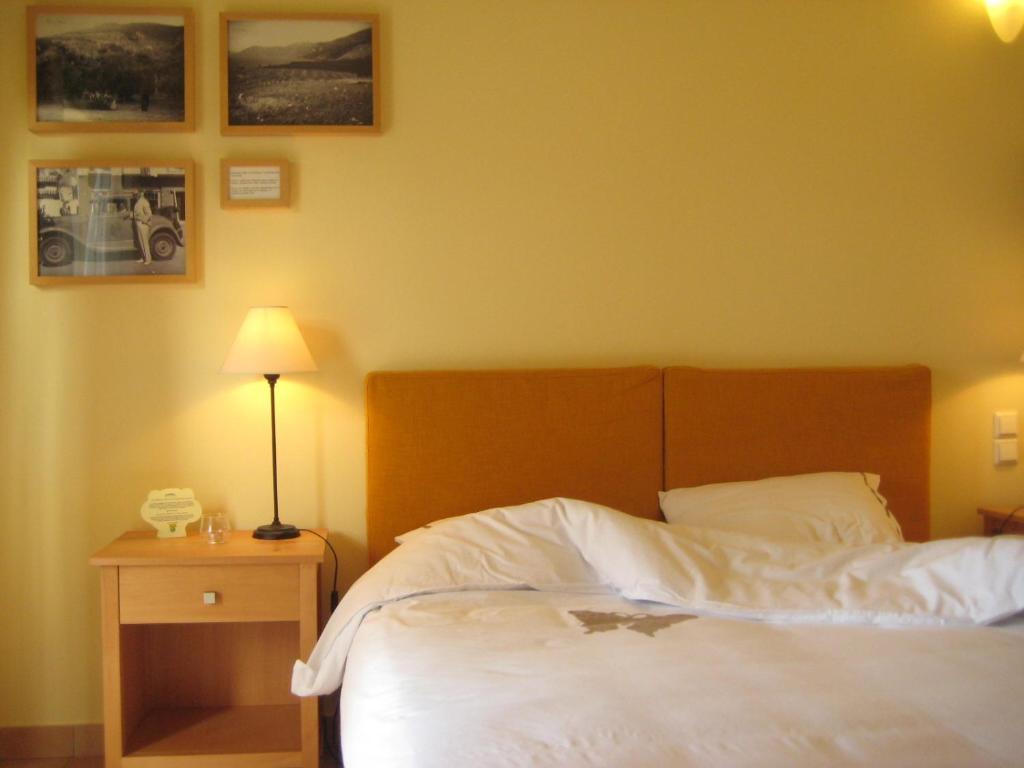 Eleonas Hotel Rovies Zewnętrze zdjęcie