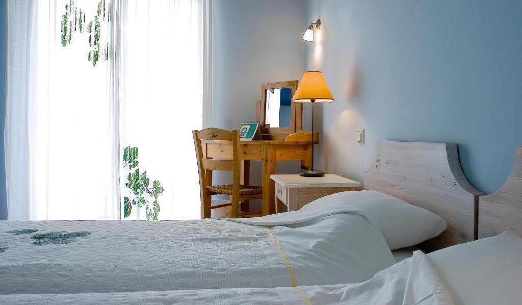 Eleonas Hotel Rovies Zewnętrze zdjęcie